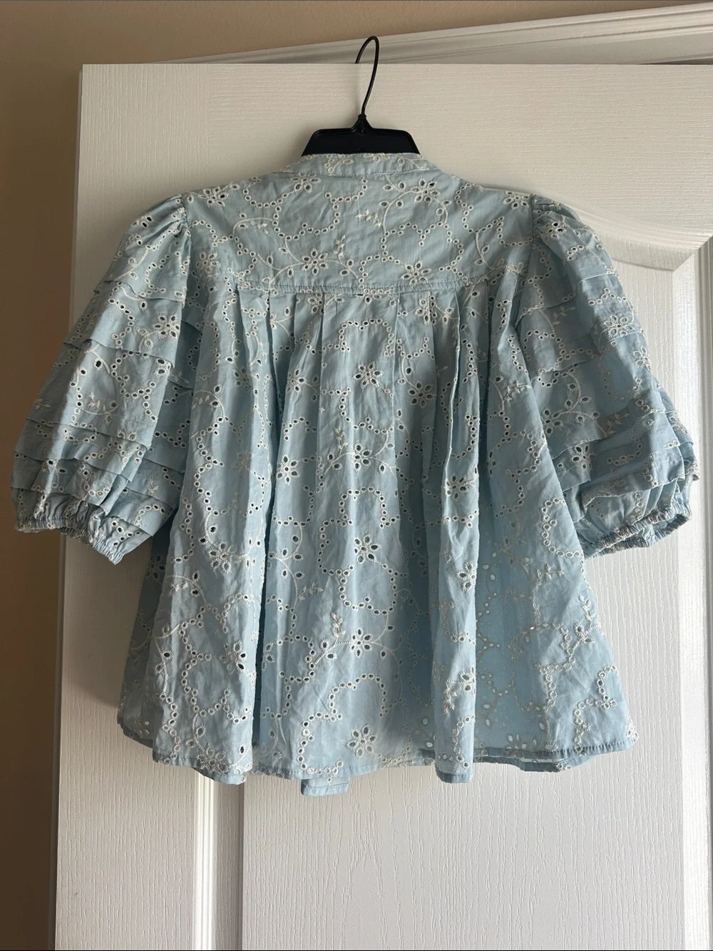 Olivaceous Light Blue Eyelet Button-Front Puff Sleeve Blouse - Picture 3 of 3